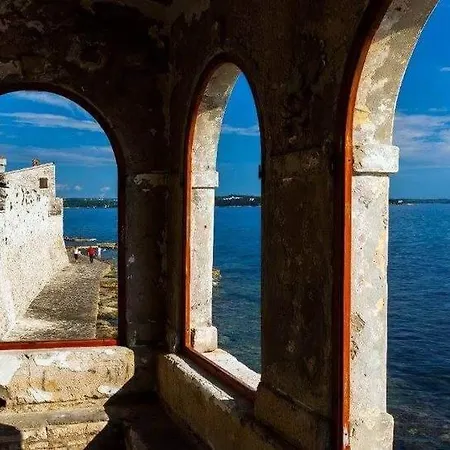 Palazzon-private Pool & Garden Near Novigrad,istria Villa